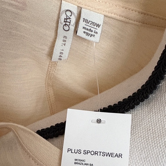 Floral Print Cream Top - Picture 5 of 5